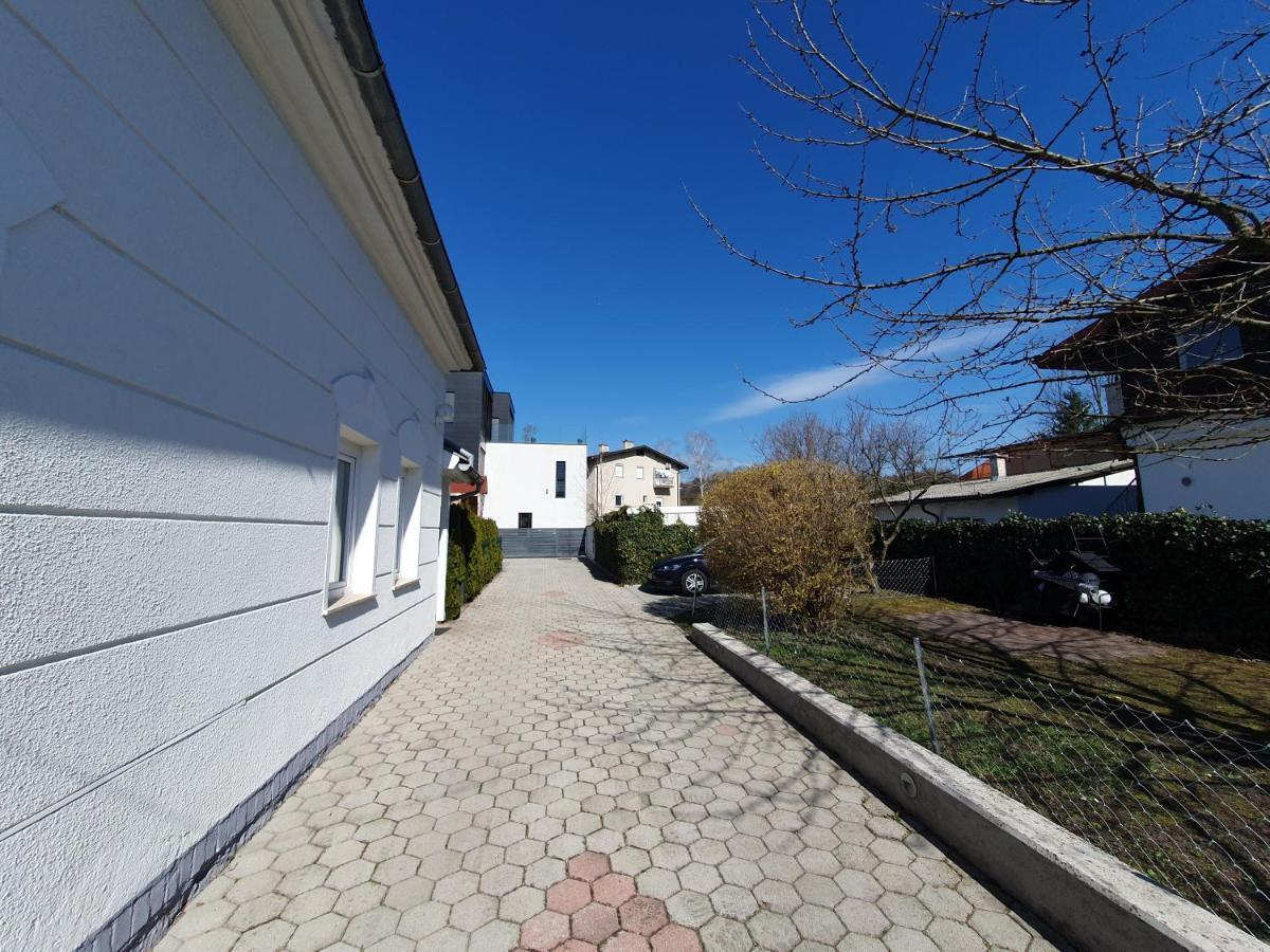 Charming Apartment Mila In Privat House With Free Parking Ljubljana Exterior photo
